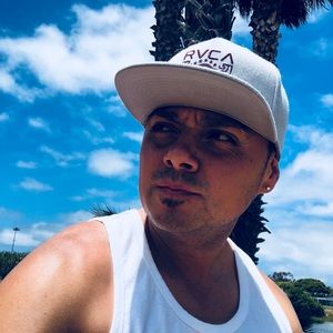 Meet your Posher, Leon